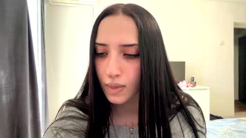 Kira online show from May 23, 2026, 12:31 pm