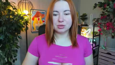 LAYLA online show from November 10, 2025, 7:29 am