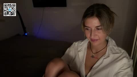 Snapshot of desiremuse chatting on October 10, 2025, 7:35 pm Nika online show from October 10, 2025, 7:35 pm
