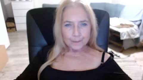 S O F I A online show from December 6, 2024, 6:28 pm