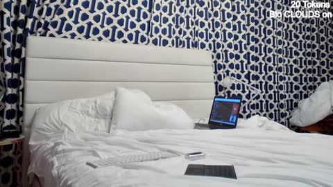 Snapshot of desiriabledesiri chatting on December 12, 2024, 8:36 am Ryley Rydes online show from December 12, 2024, 8:36 am