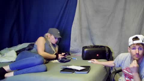 Snapshot of desiriabledesiri chatting on January 27, 2025, 7:45 am Ryley Rydes online show from January 27, 2025, 7:45 am