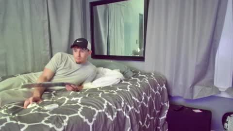 Snapshot of desiriabledesiri chatting on February 8, 2025, 8:52 am Ryley Rydes online show from February 8, 2025, 8:52 am