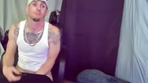 Snapshot of desiriabledesiri chatting on February 13, 2025, 8:59 am Ryley Rydes online show from February 13, 2025, 8:59 am