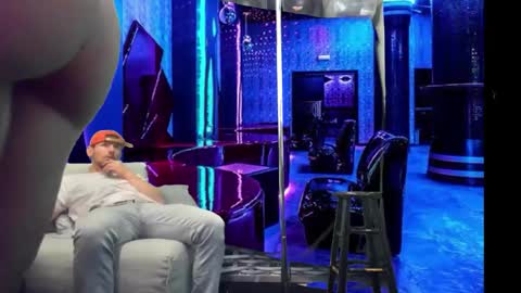 Snapshot of desiriabledesiri chatting on November 17, 2025, 7:08 pm Ryley Rydes online show from November 17, 2025, 7:08 pm