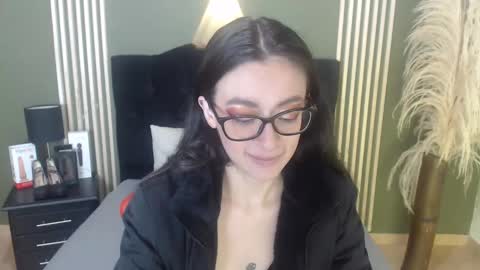 Snapshot of desiring__angel chatting on January 10, 2025, 1:09 pm Desiring Angel online show from January 10, 2025, 1:09 pm