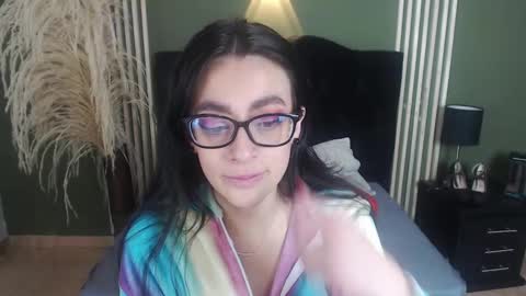 Snapshot of desiring__angel chatting on January 29, 2025, 12:24 pm Desiring Angel online show from January 29, 2025, 12:24 pm