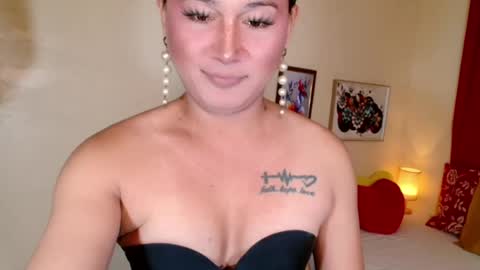 Snapshot of destenierose chatting on July 19, 2026, 12:47 am destenierose online show from July 19, 2026, 12:47 am
