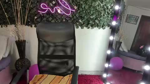 Destiny online show from September 18, 2025, 12:07 pm