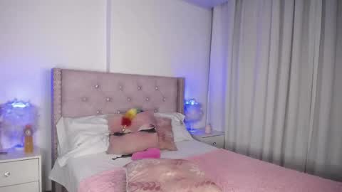 Snapshot of destinysweet21 chatting on December 28, 2024, 8:58 am destinysweet21 online show from December 28, 2024, 8:58 am