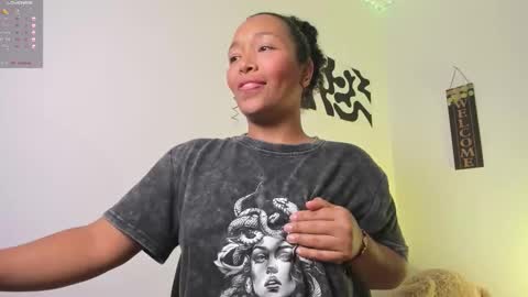 Snapshot of desty_y chatting on September 9, 2025, 4:56 am desty_y online show from September 9, 2025, 4:56 am