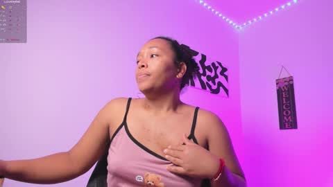 Snapshot of desty_y chatting on October 28, 2025, 11:58 am desty_y online show from October 28, 2025, 11:58 am