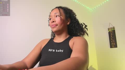 Snapshot of desty_y chatting on November 3, 2025, 10:38 am desty_y online show from November 3, 2025, 10:38 am