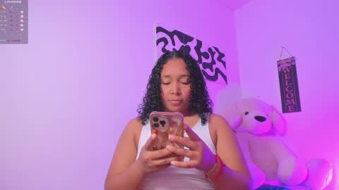 Snapshot of desty_y chatting on January 10, 2026, 7:59 pm desty_y online show from January 10, 2026, 7:59 pm