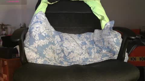 Snapshot of deux139 chatting on December 14, 2024, 6:35 am Ricardo online show from December 14, 2024, 6:35 am