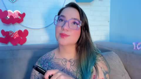 Snapshot of deva_blue chatting on February 14, 2025, 4:37 am Deva Blue online show from February 14, 2025, 4:37 am