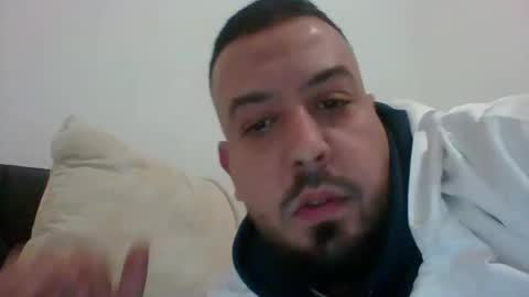 Snapshot of devil_angel66 chatting on October 31, 2025, 5:25 pm devil_angel66 online show from October 31, 2025, 5:25 pm