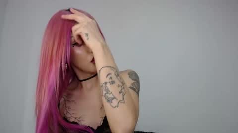 Angel Boo and Adrian online show from December 17, 2025, 5:30 pm