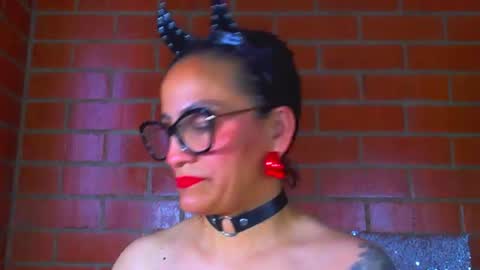 devil_taylorx online show from July 28, 2026, 7:39 pm