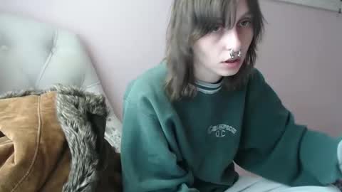 poutyangel online show from September 30, 2025, 9:53 pm