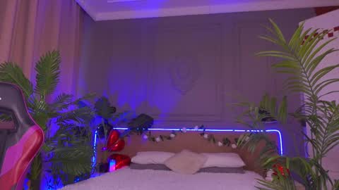 devilinee online show from February 22, 2025, 9:56 am