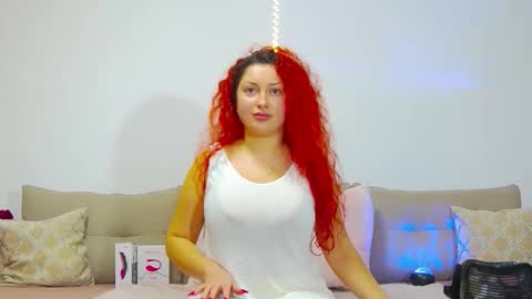 AlexaMills online show from October 28, 2025, 1:31 am