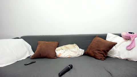 Snapshot of devinesex chatting on December 3, 2025, 7:16 am Misha online show from December 3, 2025, 7:16 am