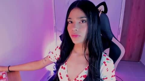 Sara 3 online show from May 18, 2026, 1:35 am