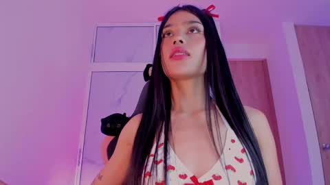 Sara 3 online show from May 23, 2026, 8:46 pm