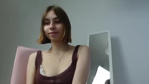 dewkiss online show from October 30, 2025, 1:01 pm