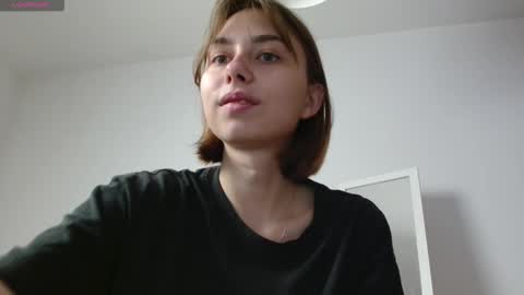 dewkiss online show from November 2, 2025, 11:51 pm