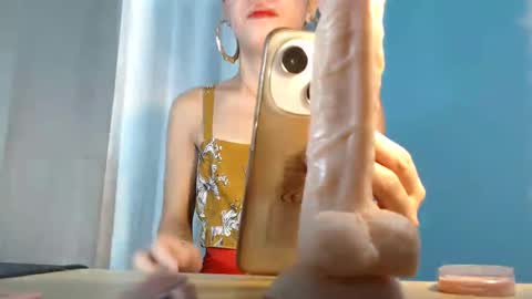 dexie121698 online show from February 6, 2025, 2:33 am