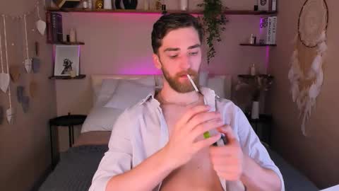 Dexter online show from October 21, 2025, 9:15 pm