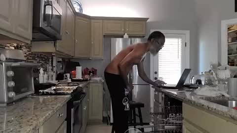 Snapshot of dextercollins chatting on October 24, 2025, 3:19 pm Dextercollins online show from October 24, 2025, 3:19 pm