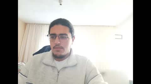 Snapshot of dexterzl45 chatting on October 20, 2025, 12:38 pm dexterzl45 online show from October 20, 2025, 12:38 pm