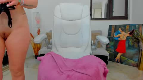 Snapshot of deya_divine chatting on May 7, 2026, 5:51 pm Deya online show from May 7, 2026, 5:51 pm