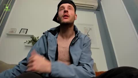 Snapshot of deymond_russo chatting on February 27, 2026, 5:46 pm deymond_russo online show from February 27, 2026, 5:46 pm