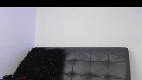 Deysha online show from November 3, 2025, 4:58 am