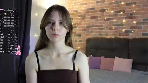 Kira online show from October 31, 2025, 5:25 pm