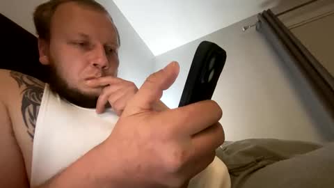 deznuts130 online show from January 17, 2025, 2:08 am