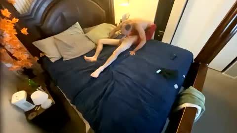 aves4fun online show from November 14, 2025, 8:57 am