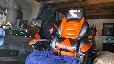 Snapshot of dhbbc454336 chatting on October 23, 2025, 2:38 pm Marcus D-von Steel as the raunchy ass sniffer thrill me with your online show from October 23, 2025, 2:38 pm