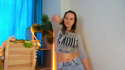 Snapshot of di_long chatting on October 18, 2025, 11:33 am Diane online show from October 18, 2025, 11:33 am