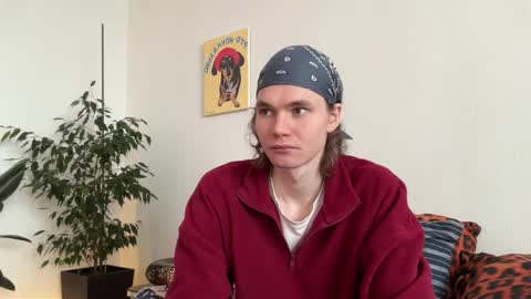 Snapshot of di_n_alex chatting on January 15, 2026, 10:20 am Di Alex online show from January 15, 2026, 10:20 am