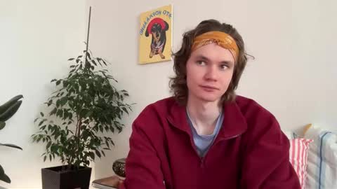 Snapshot of di_n_alex chatting on February 1, 2026, 9:30 am Di Alex online show from February 1, 2026, 9:30 am