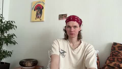 Snapshot of di_n_alex chatting on February 20, 2026, 9:54 am Di Alex online show from February 20, 2026, 9:54 am