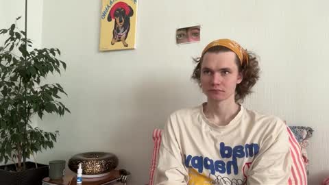 Snapshot of di_n_alex chatting on March 1, 2026, 9:00 am Di Alex online show from March 1, 2026, 9:00 am