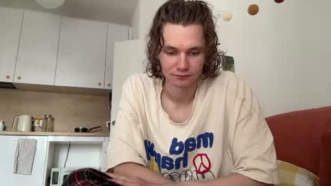 Snapshot of di_n_alex chatting on July 5, 2026, 9:38 am Di Alex online show from July 5, 2026, 9:38 am