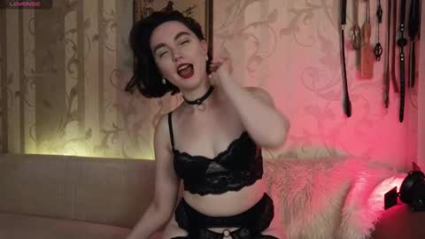 Snapshot of dia__diana chatting on September 8, 2025, 2:16 pm Diana Di Honey online show from September 8, 2025, 2:16 pm