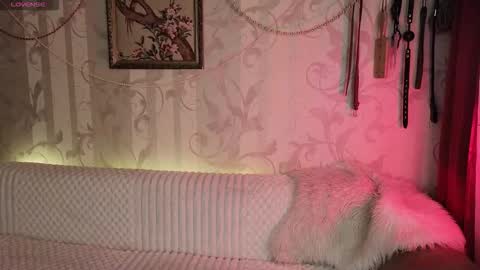 Snapshot of dia__diana chatting on February 12, 2026, 2:12 pm Diana Di Honey online show from February 12, 2026, 2:12 pm